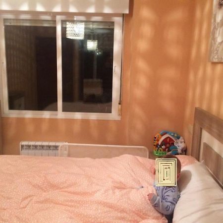 Apartamento Junto Al Paseo Maritimo De 西宜 外观 照片