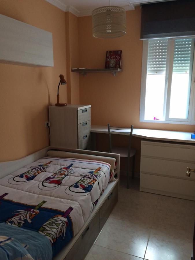 Apartamento Junto Al Paseo Maritimo De 西宜 外观 照片