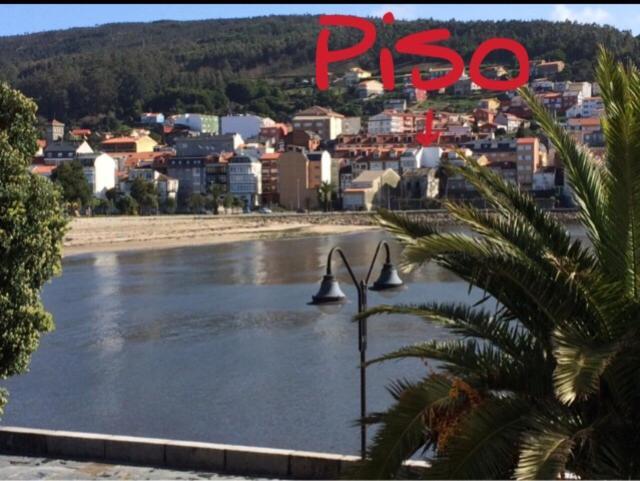 Apartamento Junto Al Paseo Maritimo De 西宜 外观 照片